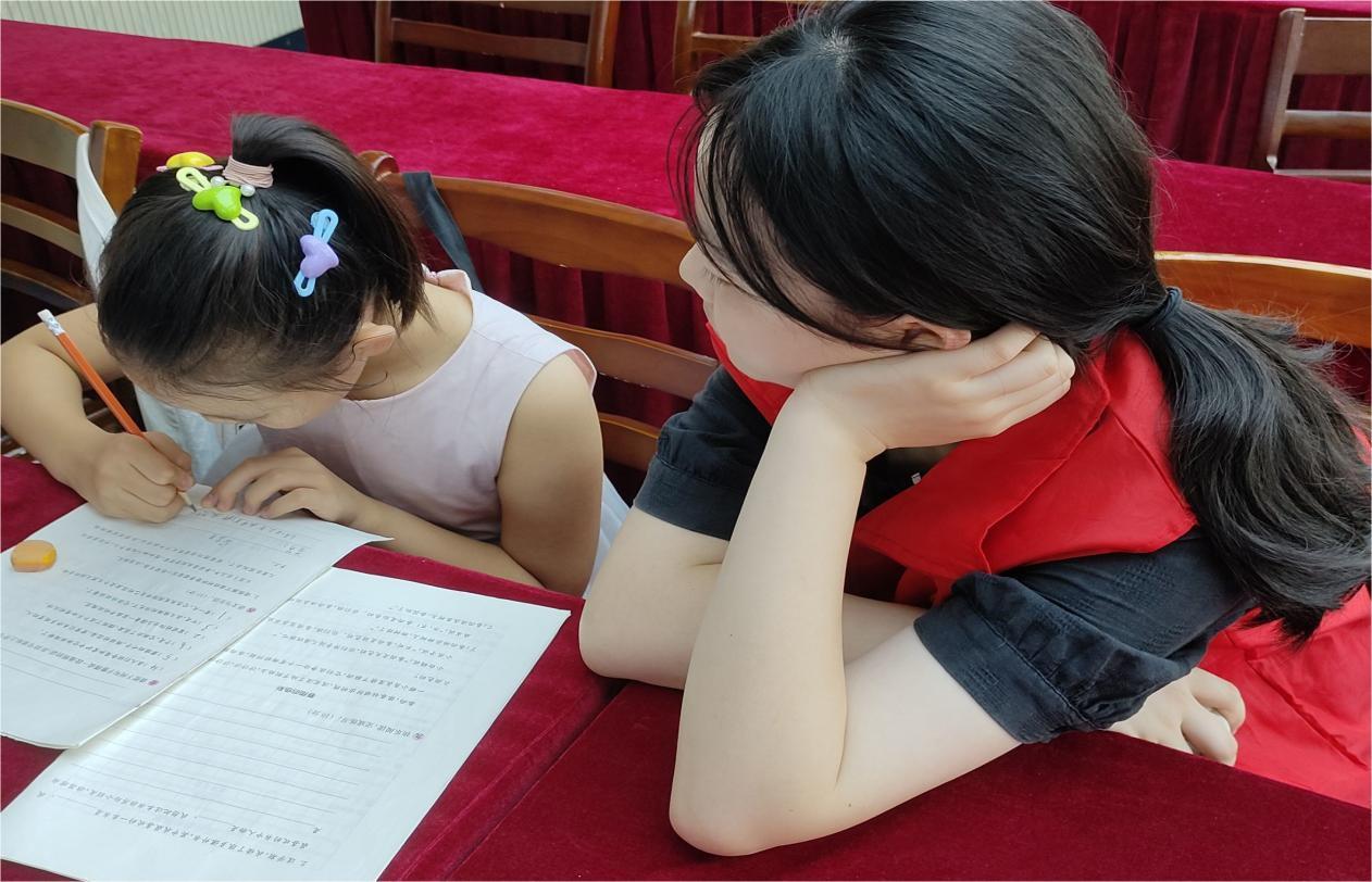 安徽學(xué)子三下鄉(xiāng)：關(guān)愛兒童口腔健康，養(yǎng)成良好衛(wèi)生習(xí)慣