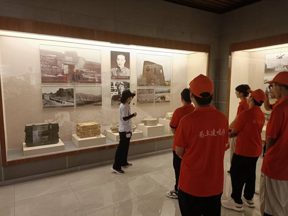 尋訪(fǎng)古北口抗戰(zhàn)遺址，賡續(xù)抗聯(lián)戰(zhàn)士英雄魂