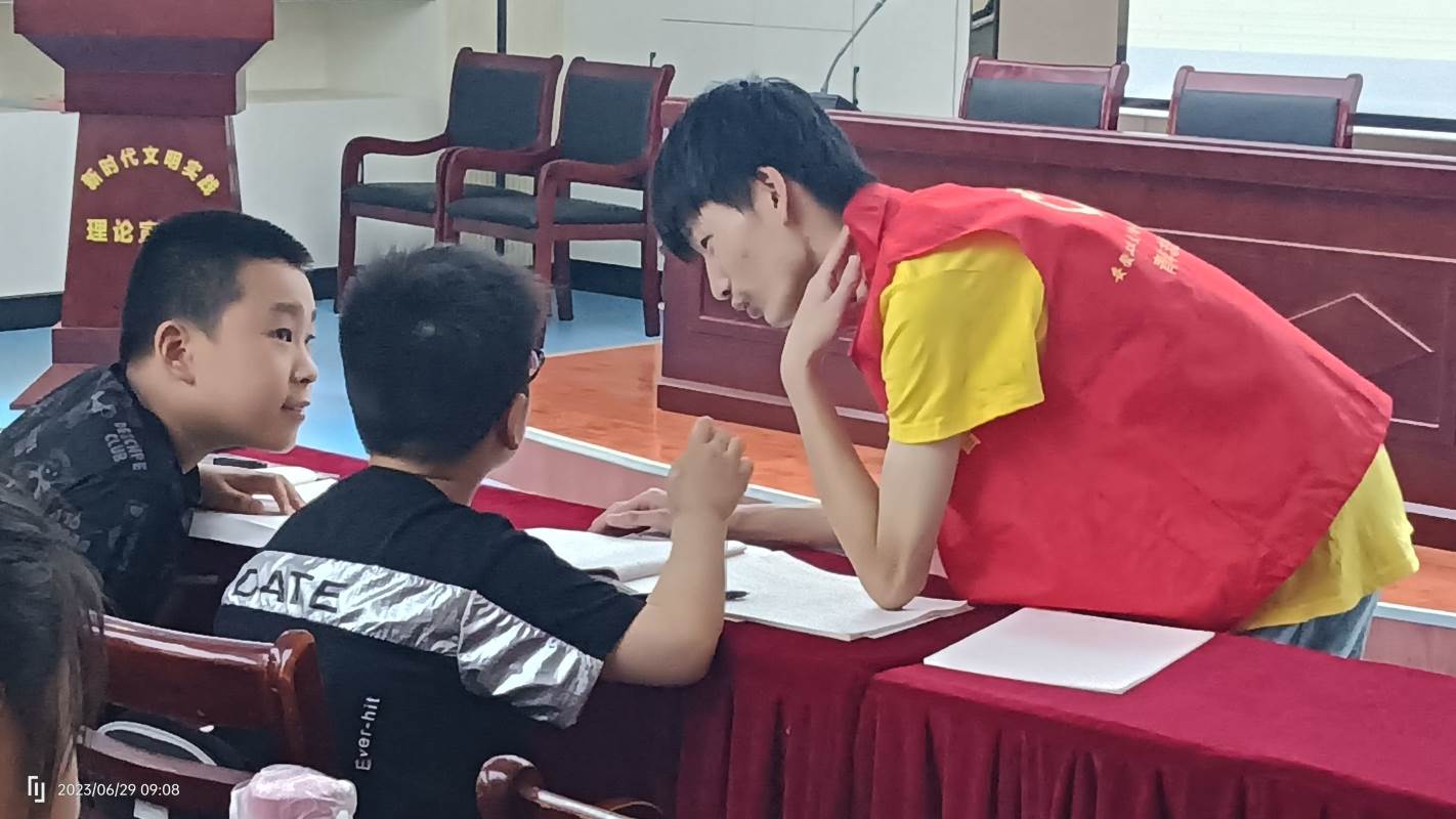 安徽學(xué)子三下鄉(xiāng)：“消防安全”小課堂，志愿者與你“童”行