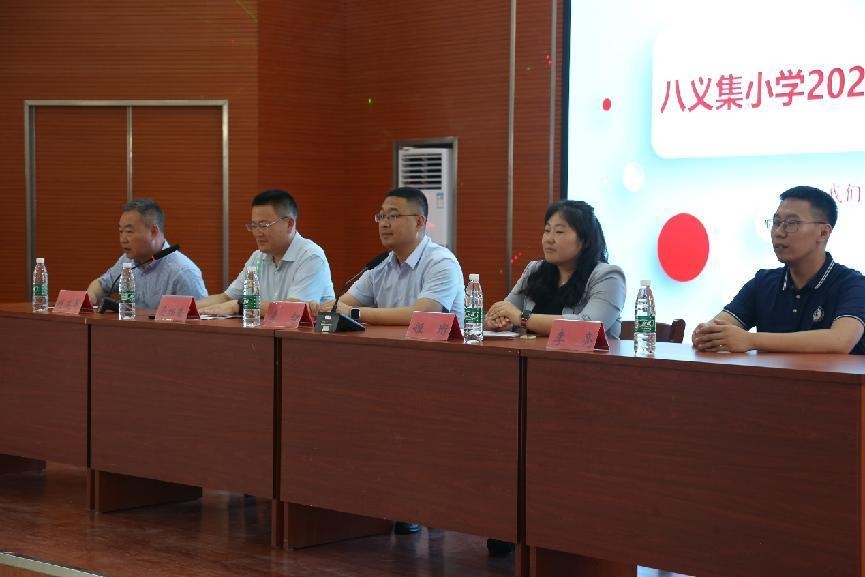 中國礦業(yè)大學筑夢支教團赴八義集鎮(zhèn)中心小學開營儀式