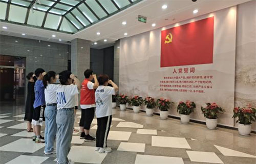 賡續(xù)紅色血脈 寫好時(shí)代答卷 山西師大學(xué)子在路上