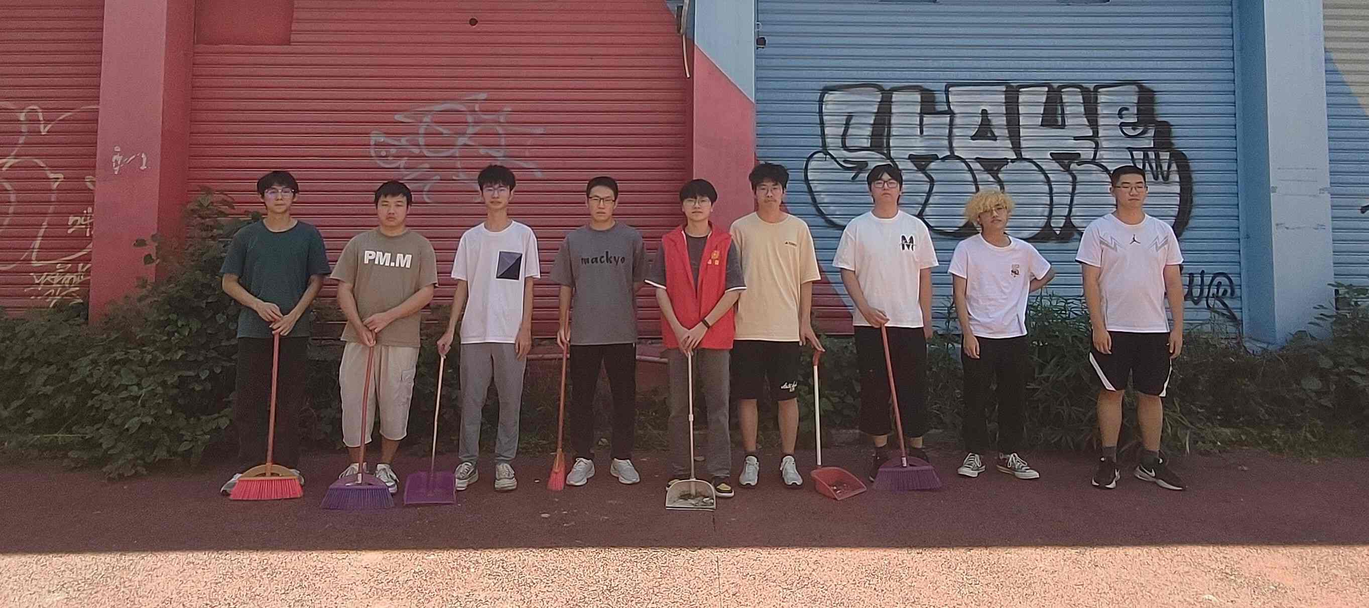 陽(yáng)光暑期社會(huì)實(shí)踐隊(duì)三下鄉(xiāng)社會(huì)實(shí)踐活動(dòng)簡(jiǎn)報(bào)