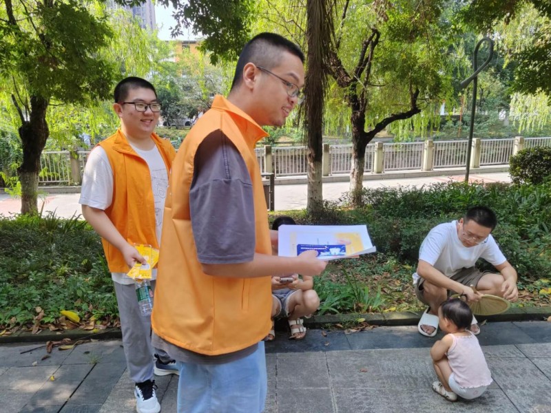 暑假“三下鄉(xiāng)”活動(dòng)：大學(xué)生深入社區(qū)，調(diào)研居民生活實(shí)況