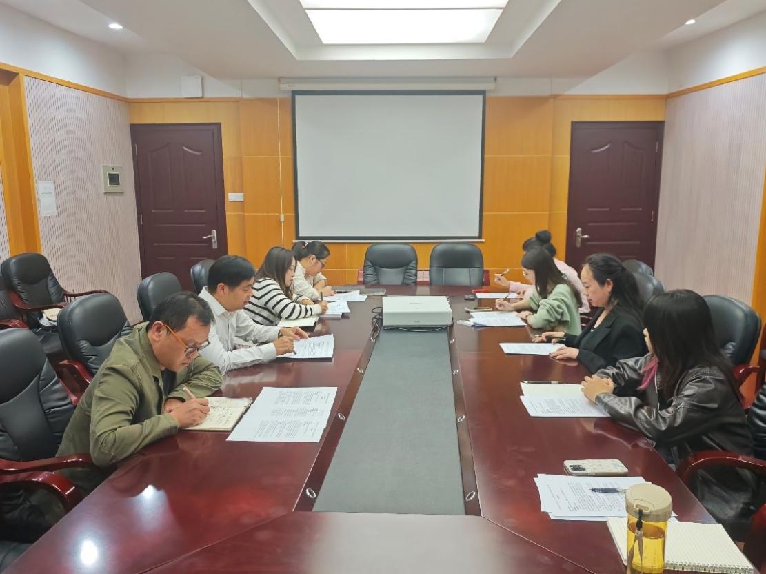 法學(xué)學(xué)部研究生赴湘潭大學(xué)技術(shù)轉(zhuǎn)移中心、知識(shí)產(chǎn)權(quán)信息服務(wù)中心調(diào)研知識(shí)產(chǎn)權(quán)轉(zhuǎn)化情況