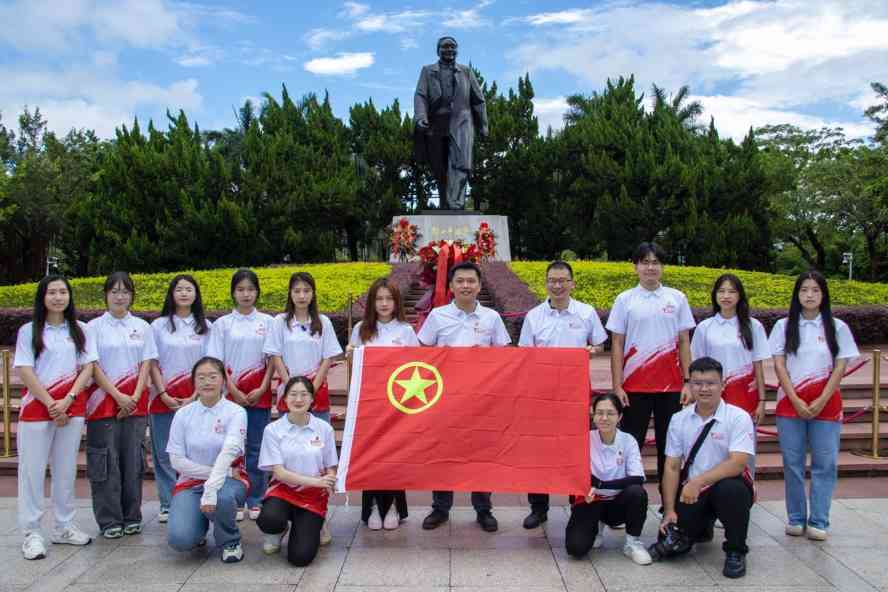 追尋領袖足跡，感悟深圳特區(qū)的滄桑巨變