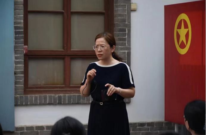 青年學(xué)子延安行，紅色精神代代傳