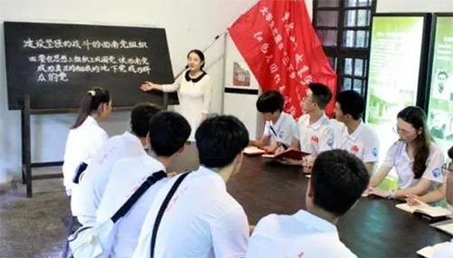 如何利用大學(xué)資源，積極參加社會(huì)實(shí)踐和志愿服務(wù)？