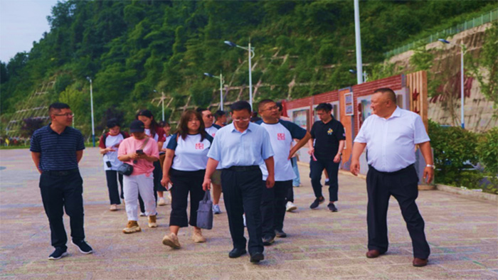 情系高原沃土，躬耕育人初心