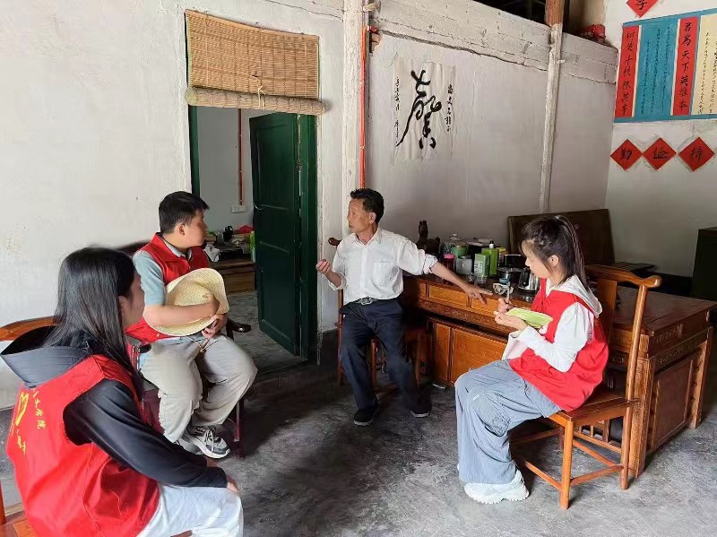 陜西理工大學三下鄉(xiāng)：探尋紅二十五軍舊址，走好新時代“長