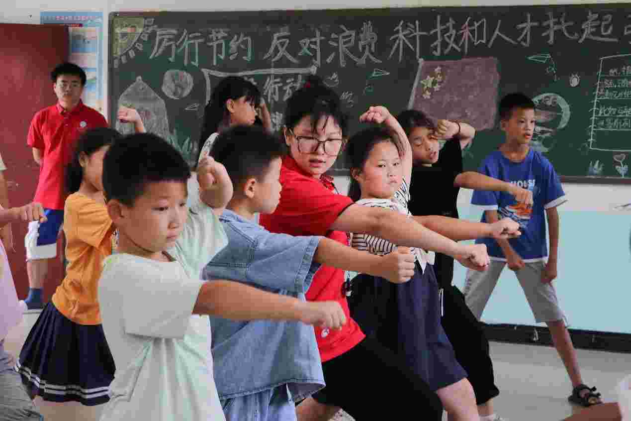 強(qiáng)身健體，寓教于樂 ——木腳完全小學(xué)“強(qiáng)身健體”系列課程開課