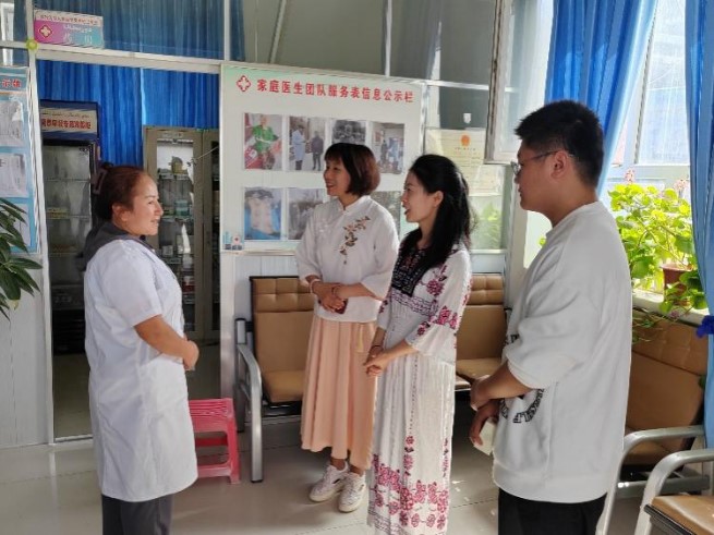 人民心上放，血壓手中量
