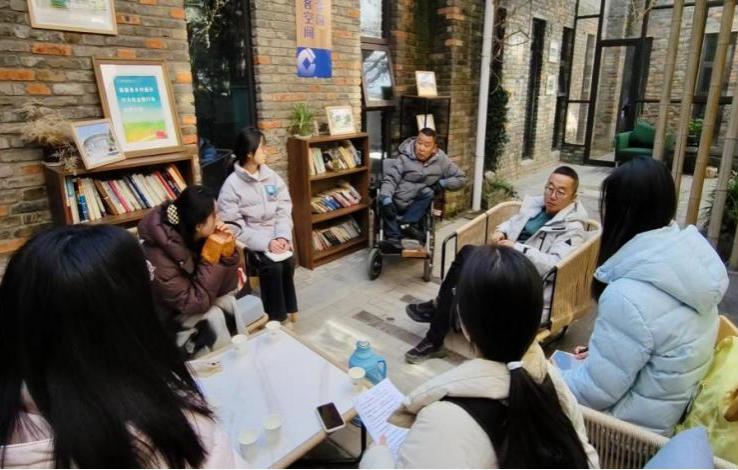 馬郢村的“尋寶計(jì)劃”：鄉(xiāng)村振興中的老齡化破局之路——國際經(jīng)濟(jì)貿(mào)易學(xué)院“同心振鄉(xiāng)隊(duì)”赴合肥市馬郢村開展寒假社會(huì)實(shí)踐