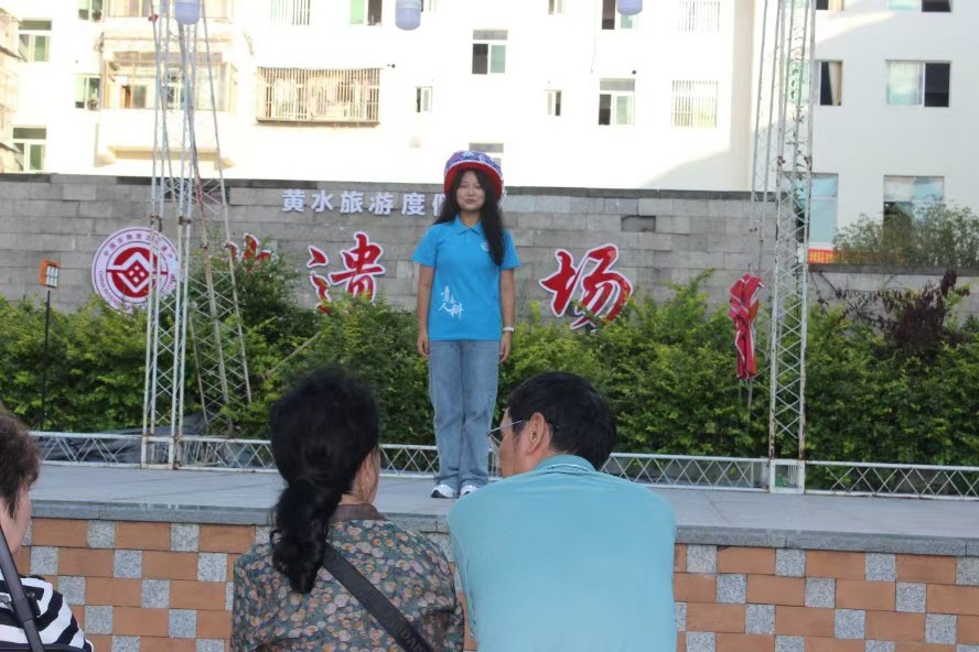 重人科學(xué)子三下鄉(xiāng)：應(yīng)急救護(hù)守健康，非遺傳承放光芒