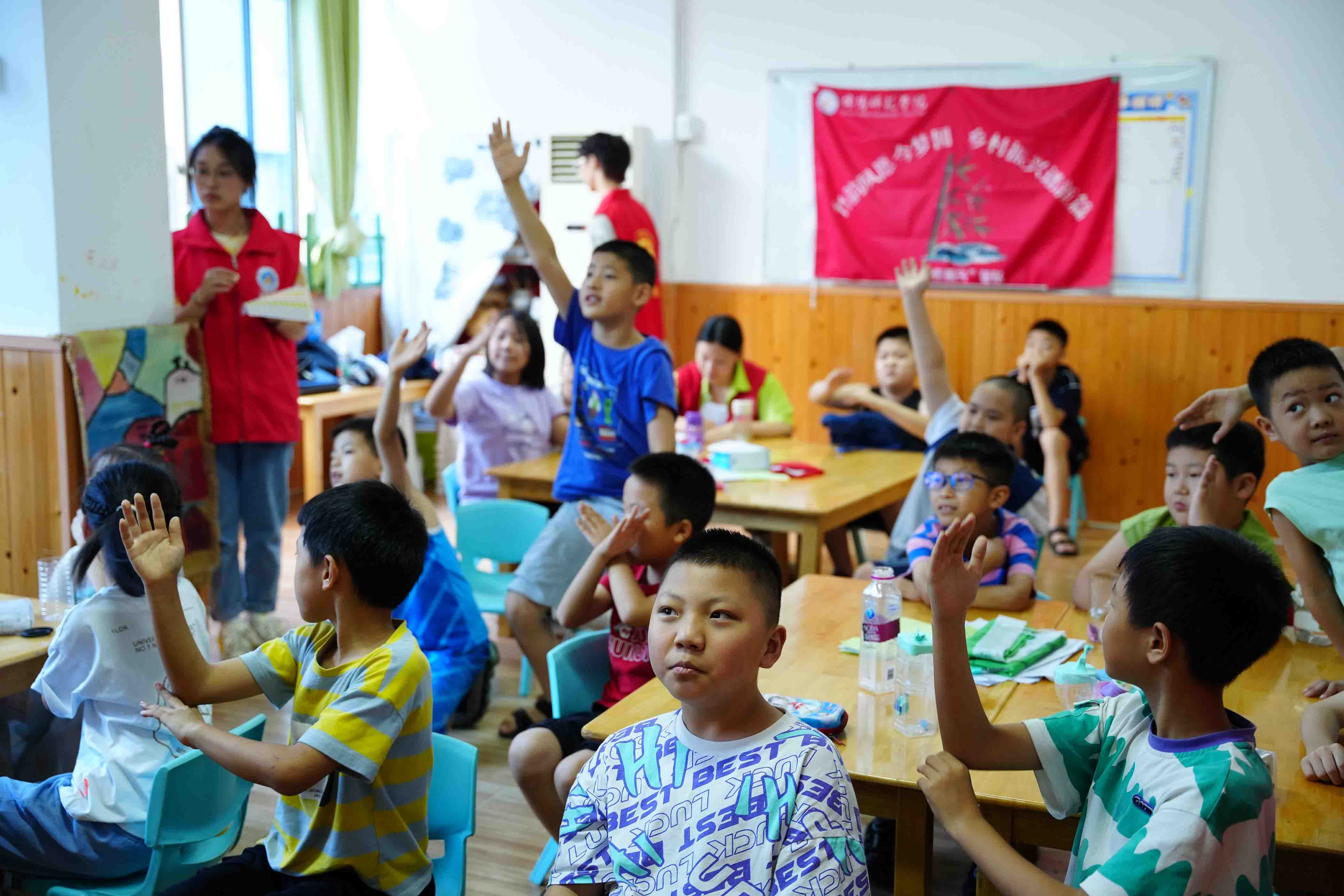 六育托舉童心，文明沁潤童年