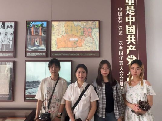 ”賡續(xù)紅色血脈，砥礪奮進力量”紅色研學實戰(zhàn)-—南通理工學院海安校區(qū)紅色信使尋訪團