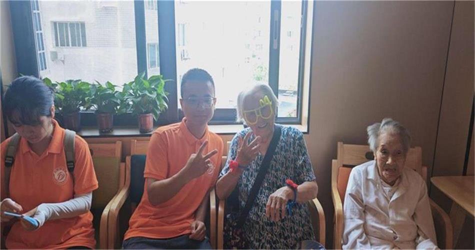 西南石油學(xué)子三下鄉(xiāng)———墨香繪夢團(tuán)隊實踐心得