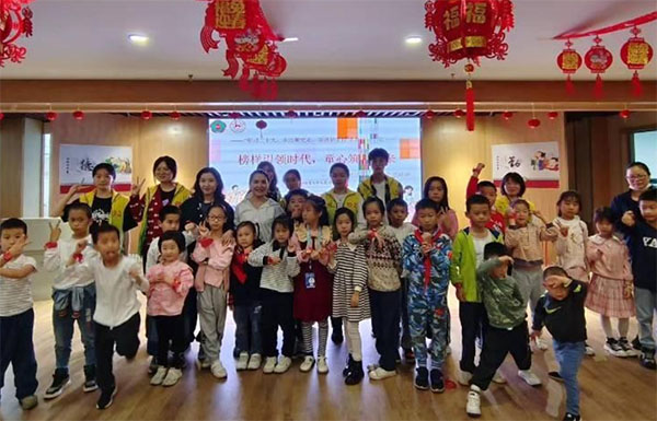教育科學(xué)學(xué)院團(tuán)委青工部舉辦“榜樣引領(lǐng)時代，童心筑夢未來”志愿活動