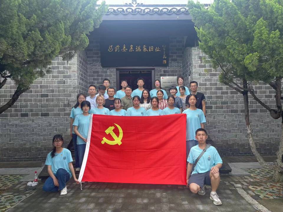 安徽中醫(yī)藥大學(xué)中醫(yī)學(xué)子三下鄉(xiāng)感悟：下鄉(xiāng)之路，增信之途