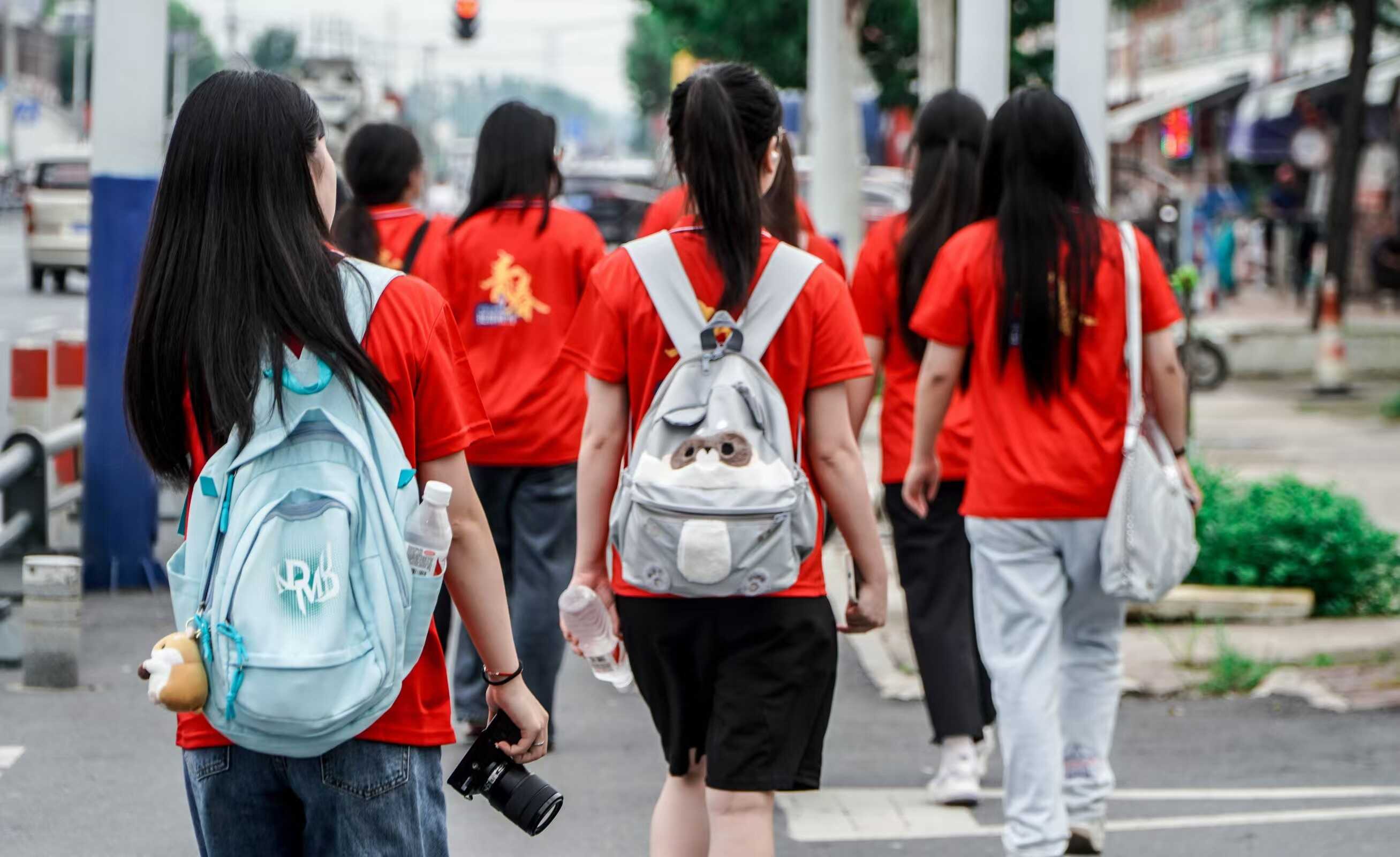 巢湖學(xué)院三下鄉(xiāng):青春筑夢，共繪民族團結(jié)新篇章