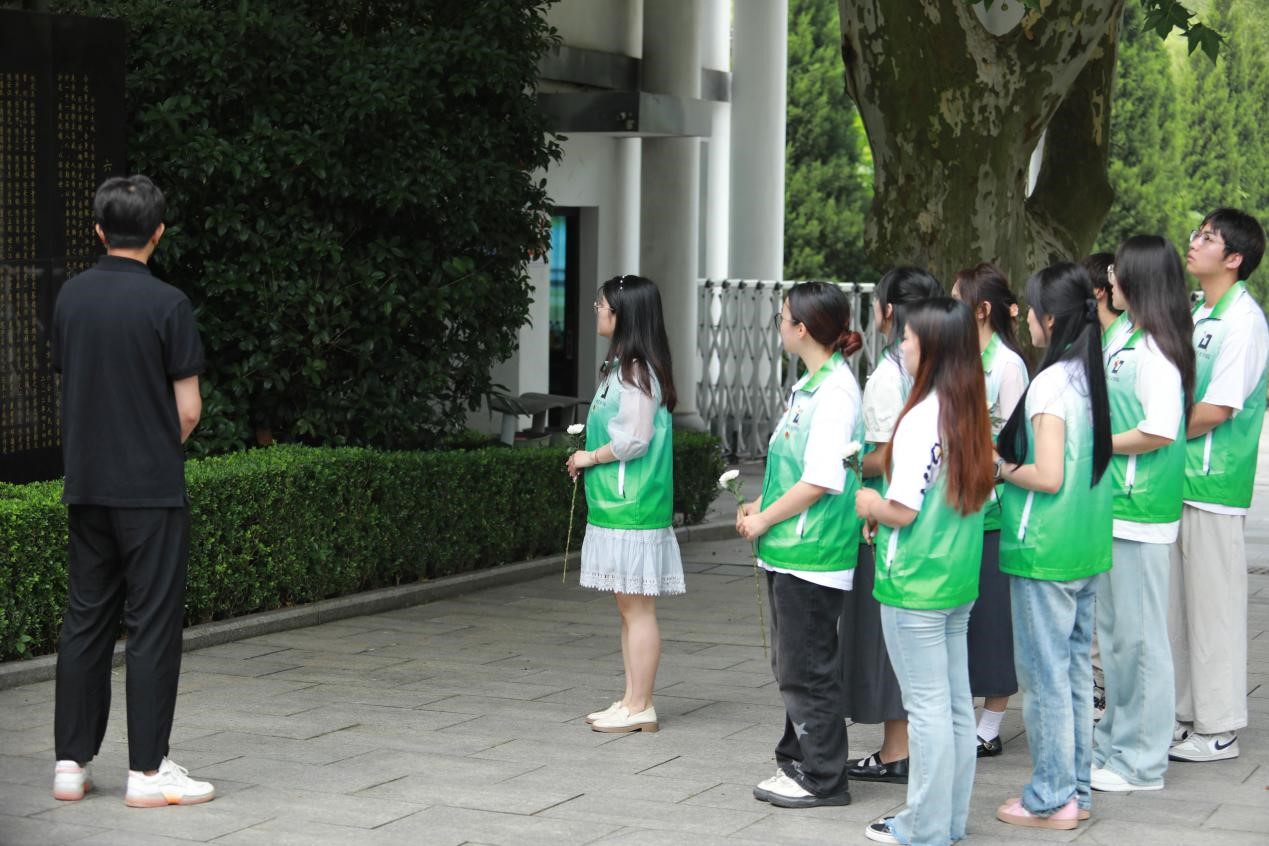 南信學(xué)子赴冶山開展社會實踐：青心筑夢冶山，童行助力振興