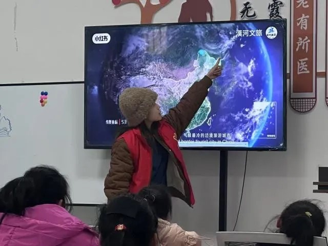 山東大學(xué)小樹(shù)林支教調(diào)研團(tuán)（威海）燭夢(mèng)隊(duì)支教以智育為根，促進(jìn)全面發(fā)展