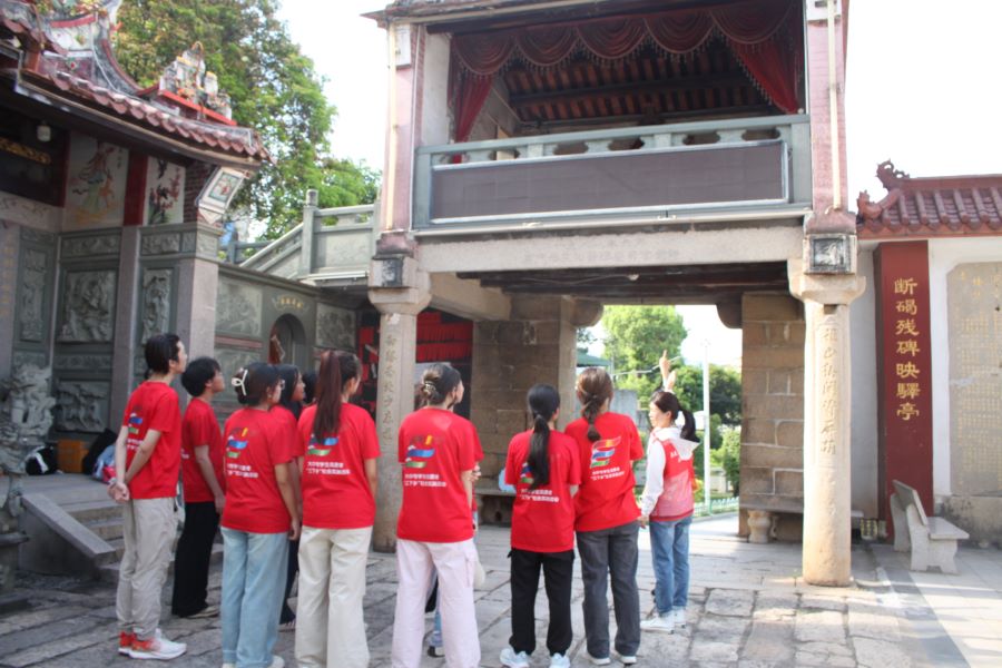 廈門醫(yī)學院“集善匯美，實踐遞醫(yī)”實踐隊三下鄉(xiāng)活動總結